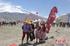 2019中国徒步大会帕米尔站启程 300名爱好者体验高山之旅